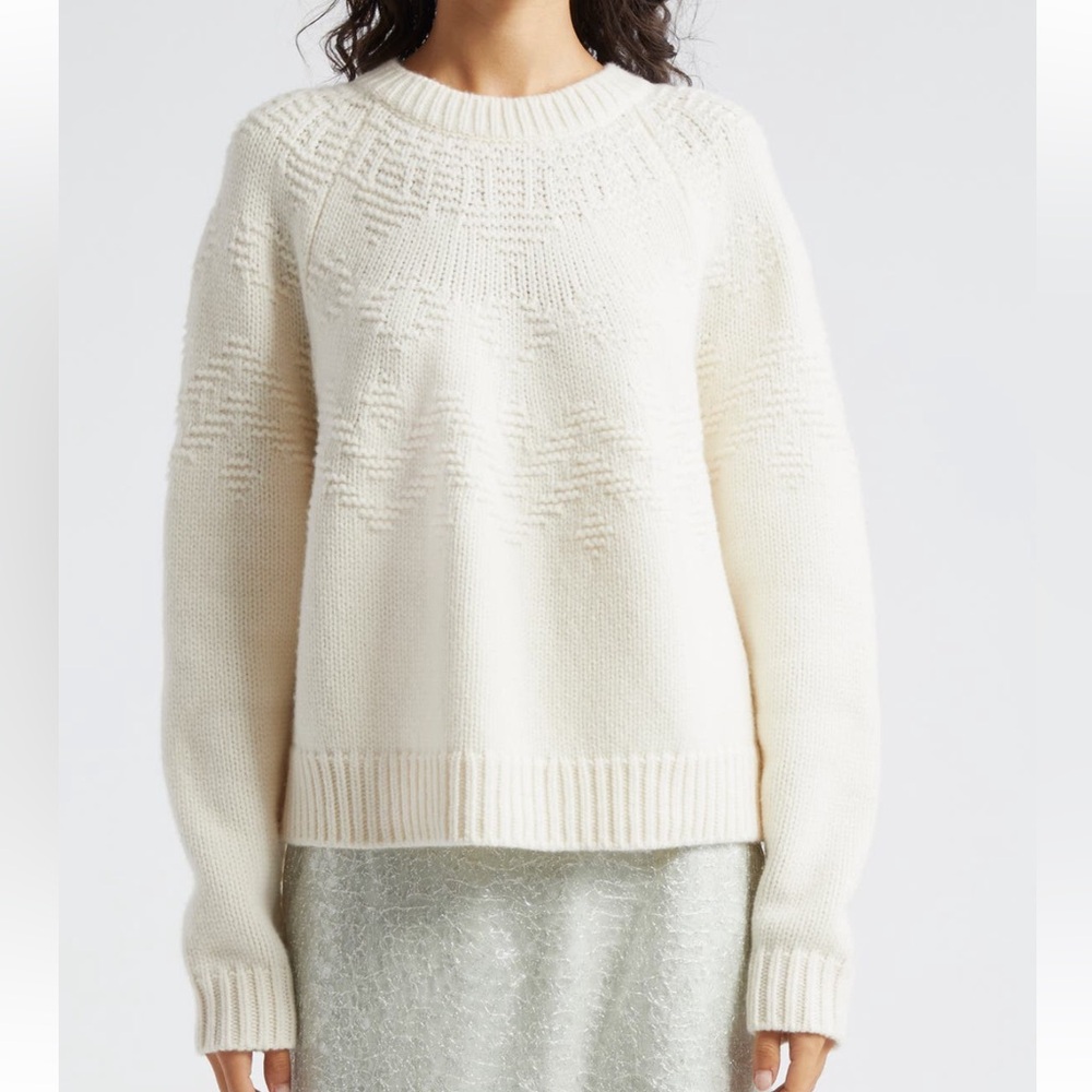 Vince Cream Textured Knit Sweater SIZE M NEW WITH TAGS  100% Wool